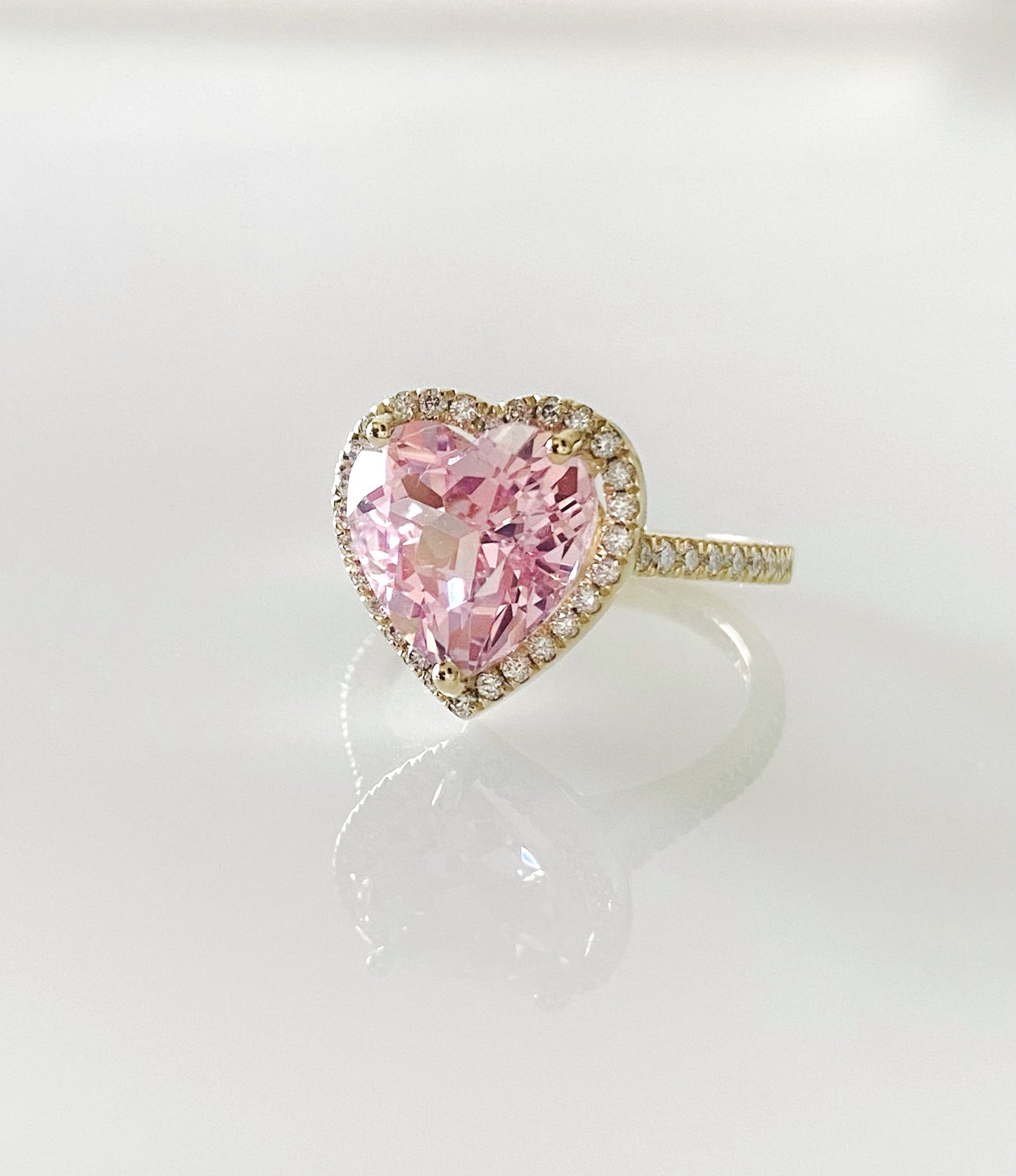 14K Gold Heart-Shaped Pink Morganite Ring with Natural Diamond Halo