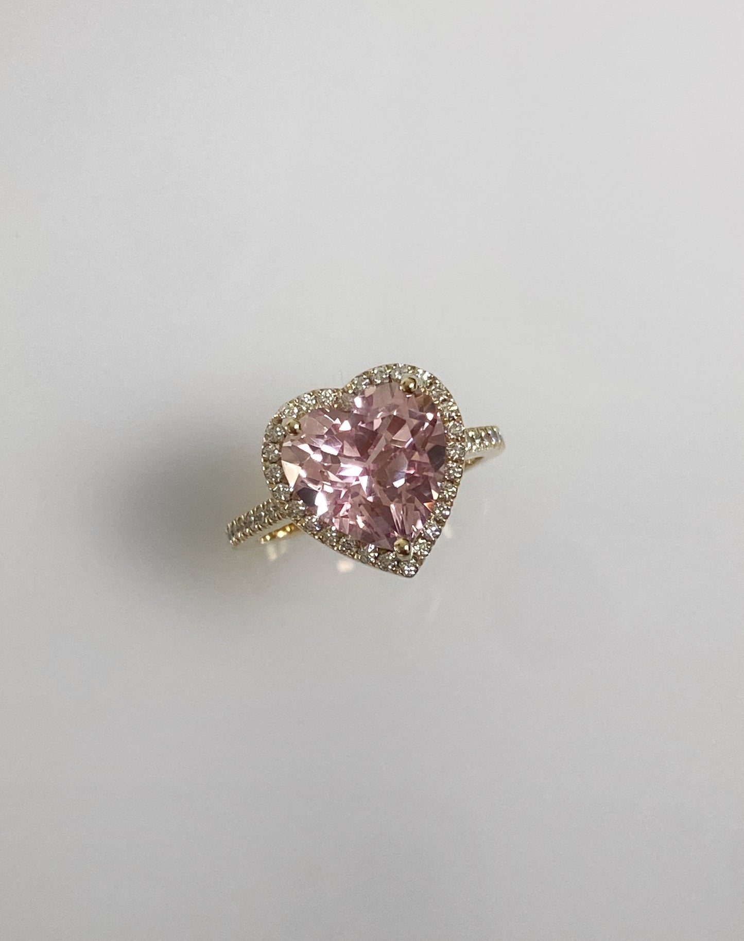 14K Gold Heart-Shaped Pink Morganite Ring with Natural Diamond Halo