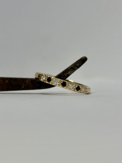 Vintage Half Eternity Ring with Black and White Natural Diamonds - 14K Gold