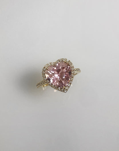 14K Gold Heart-Shaped Pink Morganite Ring with Natural Diamond Halo