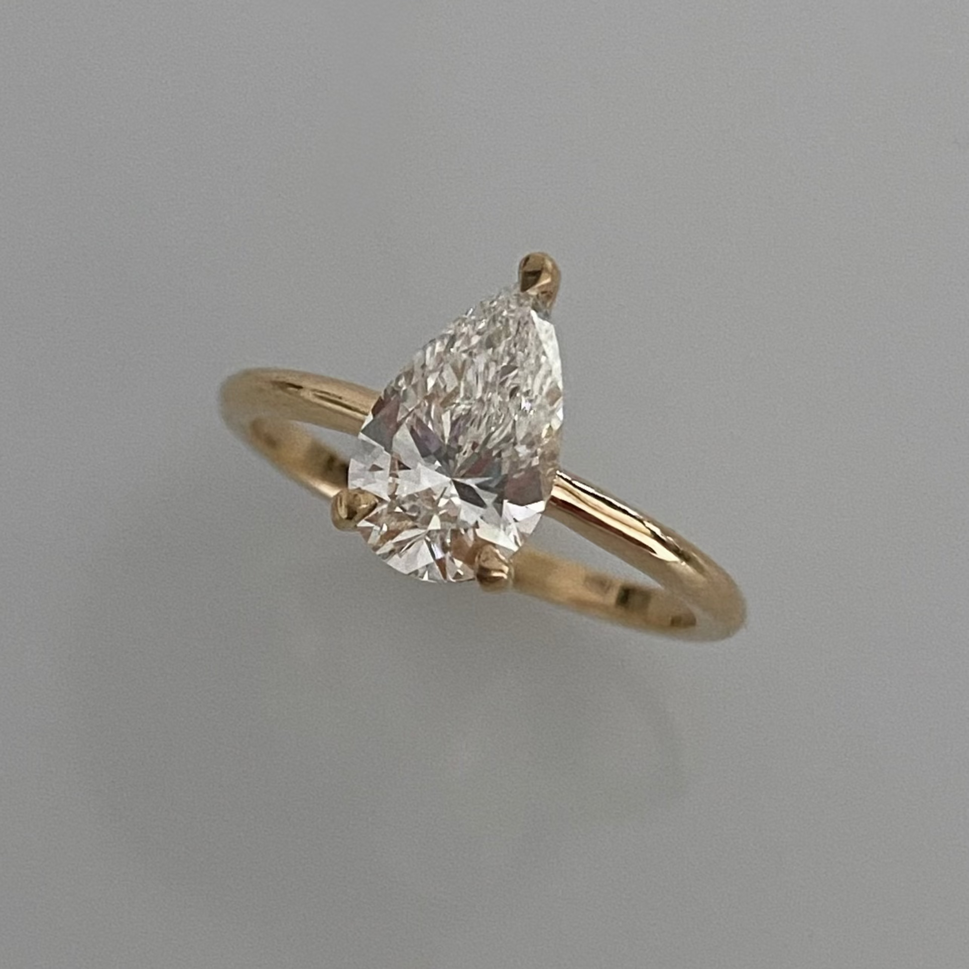 Pear Cut Diamond Ring, Lab Grown Diamond Ring, Pear Shaped Engagement Ring, Solitaire Diamond Ring, 14K Gold Diamond Ring, Lab Diamond Engagement Ring, 2 Carat Diamond Ring, 3 Carat Diamond Ring, Handmade Diamond Ring, Teardrop Diamond Ring.