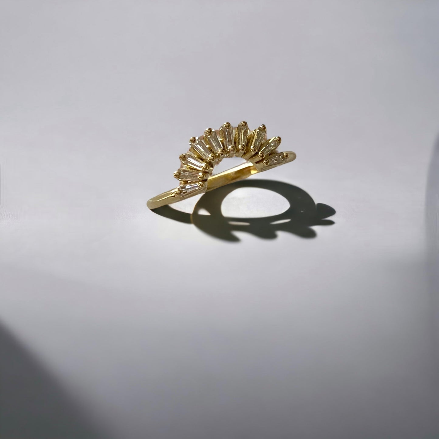 Tapered Diamond Gold Nest Ring